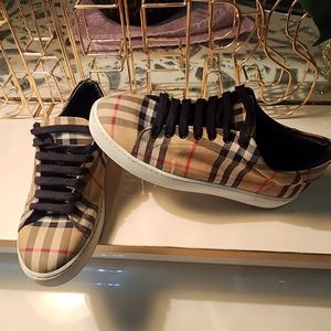 Burberry Unisex Tennis Shoes